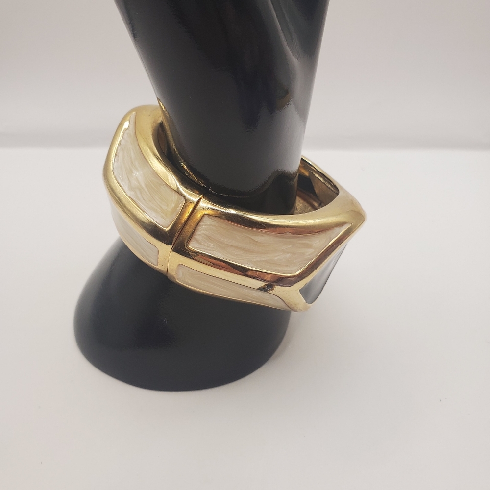 Cuff Bracelet - Picture 2 of 7